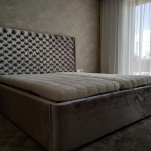 Čalúnená posteľ Matrachello...