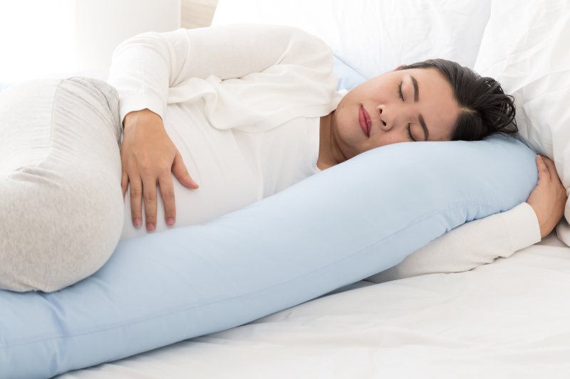 spiaca tehotná žena